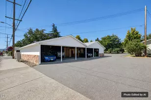 130 S Main St, Phoenix, OR 97535 - Photo 53