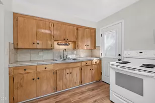 130 S Main St, Phoenix, OR 97535 - Photo 33
