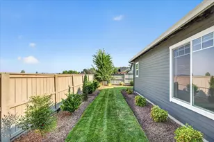 1492 Quarter Ln, Medford, OR 97504 - Photo 29