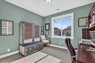 1492 Quarter Ln, Medford, OR 97504 - Photo 19