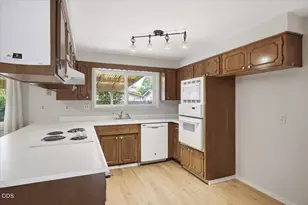 2905 El Dorado Dr, Medford, OR 97504 - Photo 9