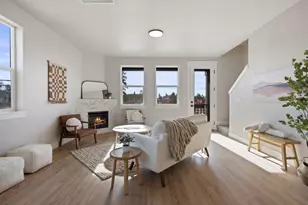 20552 NE Empire Ave, Bend, OR 97701 - Photo 15