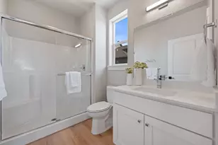 20552 NE Empire Ave, Bend, OR 97701 - Photo 13