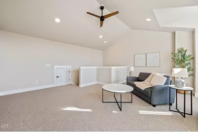 20556 NE Empire Avenue, Bend, OR 97701 - Photo 29