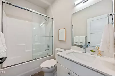 20556 NE Empire Avenue, Bend, OR 97701 - Photo 27