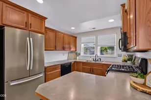 3595 SW Pumice Pl, Redmond, OR 97756 - Photo 7