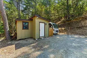 289 Shadow Mountain Way, Grants Pass, OR 97527 - Photo 5