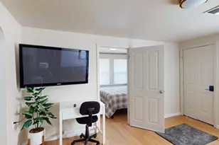 335 Marie St, Medford, OR 97504 - Photo 9