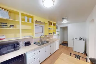 335 Marie St, Medford, OR 97504 - Photo 11