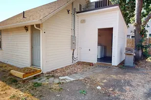 335 Marie St, Medford, OR 97504 - Photo 25