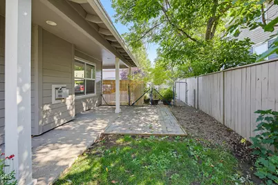 228 Talent Avenue #8, Talent, OR 97540 - Photo 29