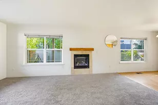 228 Talent Ave, Talent, OR 97540 - Photo 5