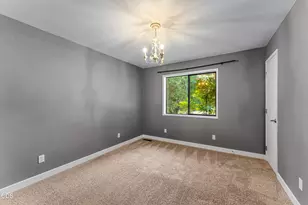 1615 NW Olmar Dr, Grants Pass, OR 97526 - Photo 33