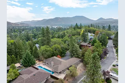 1615 NW Olmar Drive, Grants Pass, OR 97526 - Photo 3