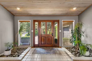 1615 NW Olmar Dr, Grants Pass, OR 97526 - Photo 9