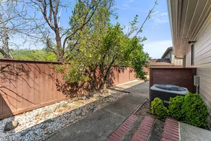 1615 NW Olmar Dr, Grants Pass, OR 97526 - Photo 43