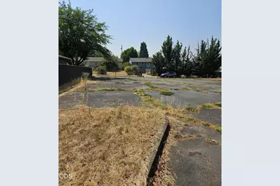Way Way #6300, Medford, OR 97504 - Photo 3