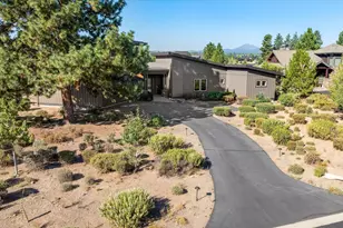 61649 Hosmer Lake Dr, Bend, OR 97702 - Photo 67