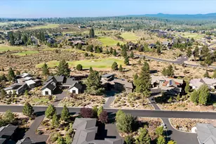 61649 Hosmer Lake Dr, Bend, OR 97702 - Photo 69