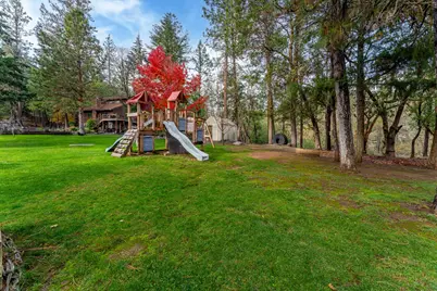 300 Dunlap Road, Jacksonville, OR 97530 - Photo 57