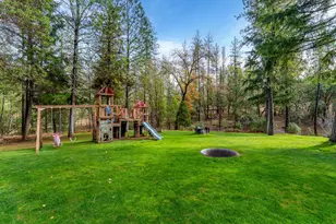 300 Dunlap Rd, Jacksonville, OR 97530 - Photo 49