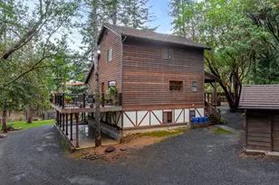 300 Dunlap Rd, Jacksonville, OR 97530 - Photo 47