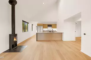 681 W Seedling Ln, Sisters, OR 97759 - Photo 5