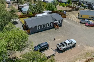 158 Train Ln, Shady Cove, OR 97539 - Photo 29
