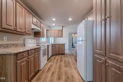 158 Train Lane, Shady Cove, OR 97539 - Photo 13