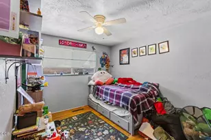 1405 Oleander St, Medford, OR 97504 - Photo 13