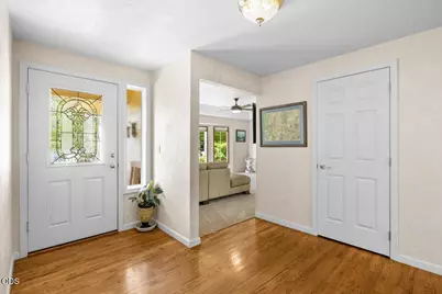 2406 Senate Way, Medford, OR 97504 - Photo 5