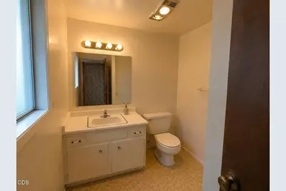 435 E C Street, Jacksonville, OR 97530 - Photo 15