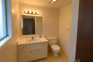 435 E C St, Jacksonville, OR 97530 - Photo 15