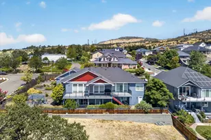 4200 Falcon Ridge Terrace, Medford, OR 97504 - Photo 45