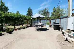 4400 Indian Creek Rd, Shady Cove, OR 97539 - Photo 35
