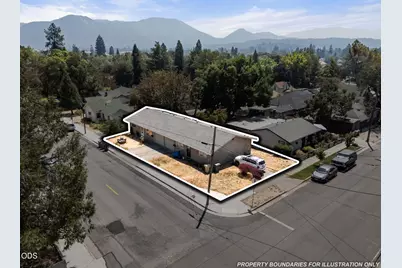 717 NW B Street, Grants Pass, OR 97526 - Photo 1