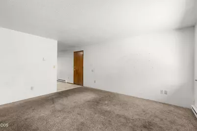 717 NW B Street, Grants Pass, OR 97526 - Photo 3