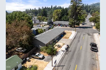 717 NW B Street, Grants Pass, OR 97526 - Photo 19
