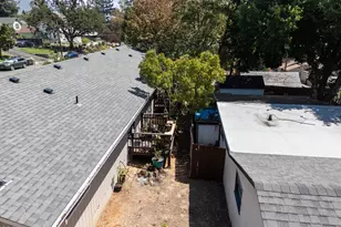 717 NW B St, Grants Pass, OR 97526 - Photo 17
