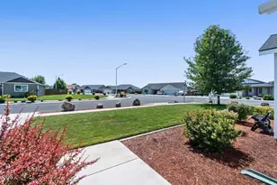 5101 Briana Dr, Klamath Falls, OR 97603 - Photo 9