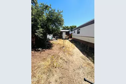 515 E Main Street, Rogue River, OR 97537 - Photo 11