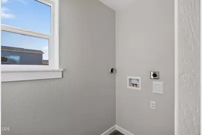 953 Honey Bee Street, Medford, OR 97501 - Photo 13