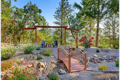 2355 Johns Peak Road, Central Point, OR 97502 - Photo 73