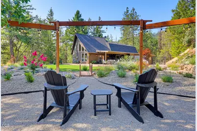 2355 Johns Peak Road, Central Point, OR 97502 - Photo 63