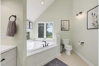 2355 Johns Peak Road, Central Point, OR 97502 - Photo 49