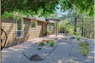 2355 Johns Peak Road, Central Point, OR 97502 - Photo 67