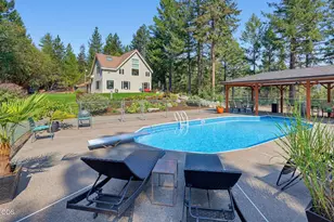 2355 Johns Peak Rd, Central Point, OR 97502 - Photo 7