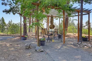 2355 Johns Peak Rd, Central Point, OR 97502 - Photo 5