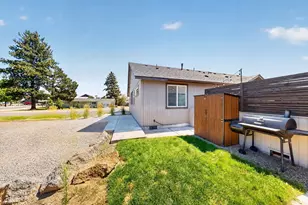 61980 NE Nate's Pl, Bend, OR 97701 - Photo 29