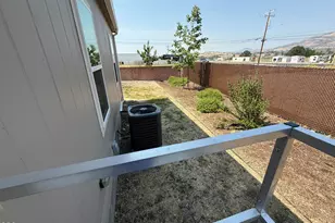 460 Arnos St, Talent, OR 97540 - Photo 21